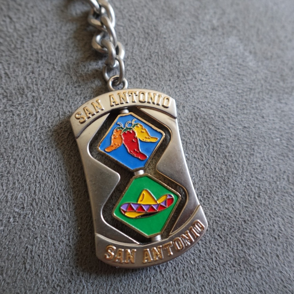 Texas Keychain Enamel Double Spinner Sombrero Pepper Route 66 Destination Travel - Picture 2 of 4